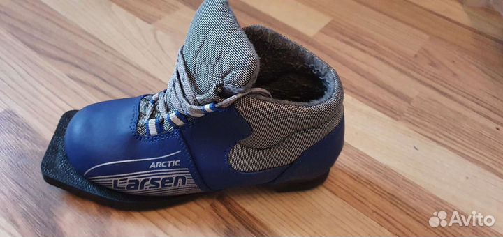 Лыжные ботинки