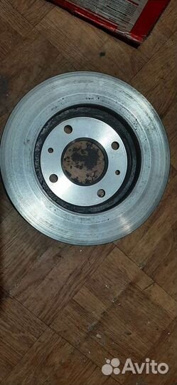 Диски тормозные передние Mitsubishi Carisma