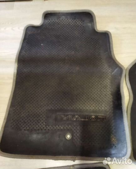 Комплект велюровых ковриков на Mitsubishi Galant