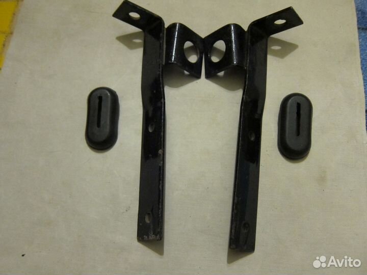 Комплект передних кронштейнов бампера из СССР