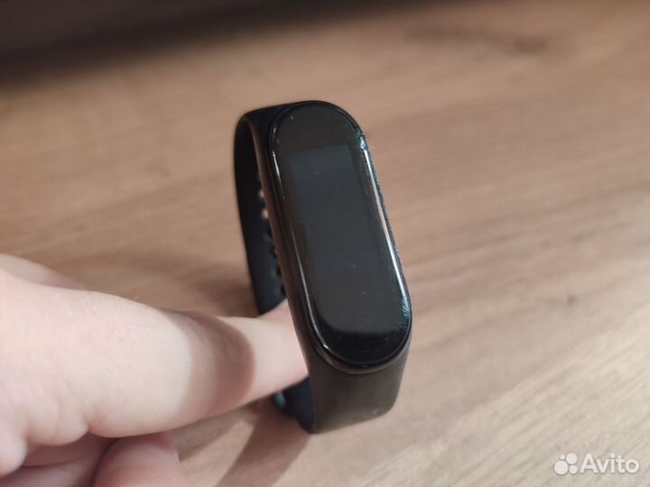 Фитнес браслет xiaomi mi band 4