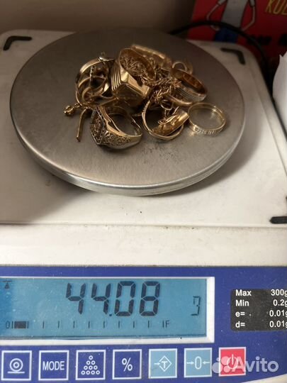Лом золота продам
