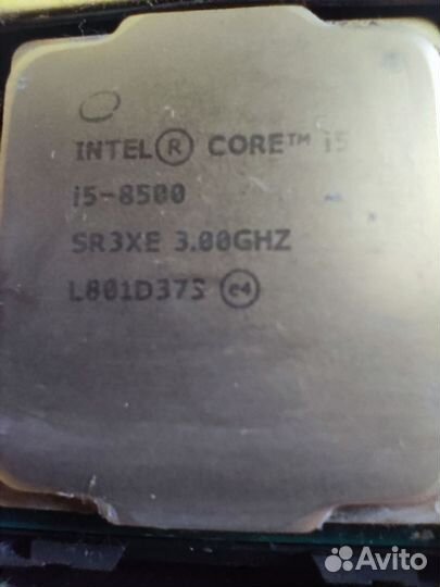 Материнская плата с процессором