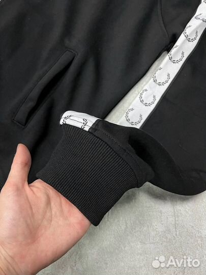 Олимпийка Fred perrY