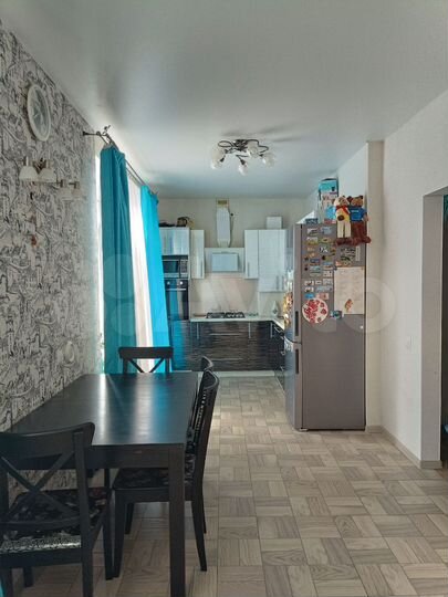 3-к. квартира, 100 м², 3/5 эт.