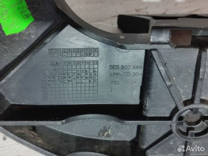 Кронштейн заднего бампера правый Skoda Octavia А7