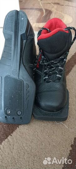 Ботинки лыжные детские размер33