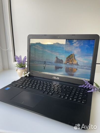 Ноутбук asus X554LA