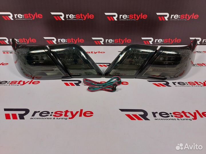 Стопы Toyota Camry 40 06-11г Темные Vland