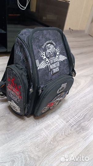 Портфель школьный для мальчика