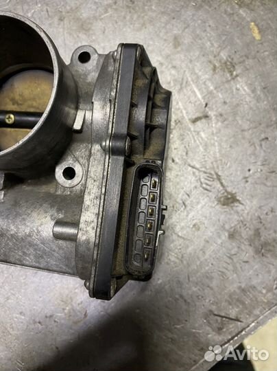 Дросельная заслонка toyota