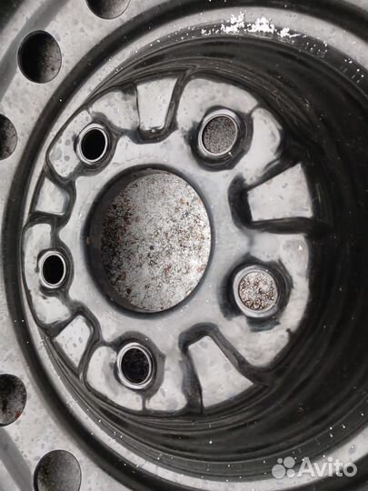 Диск новый штампованный R17 Nissan 1 штука