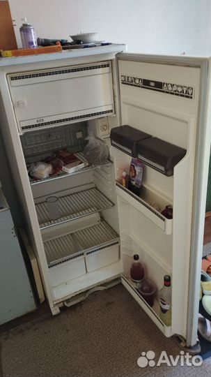 Холодильник Бирюса советский