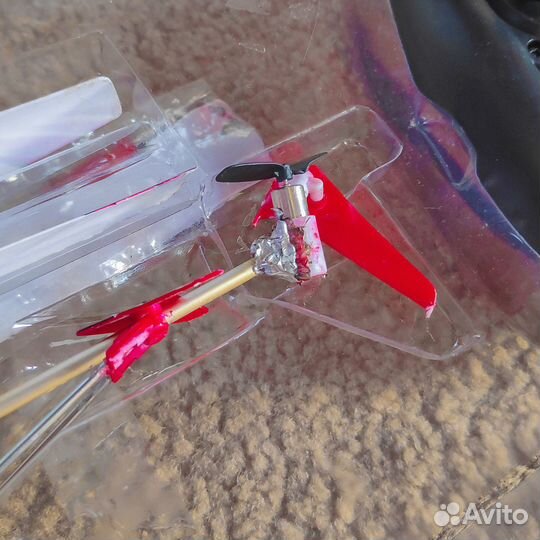 Вертолет на пульте управления