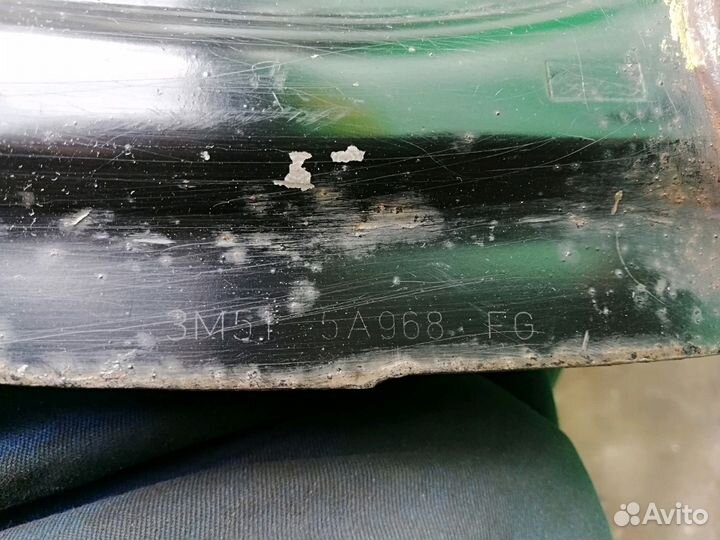 Кулак задний правый Форд Фокус 2 (1355130)