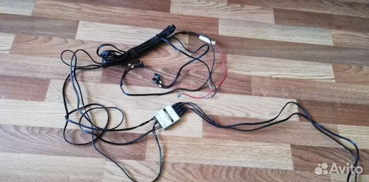 Антенный усилитель Clarion Addzest ZCP106