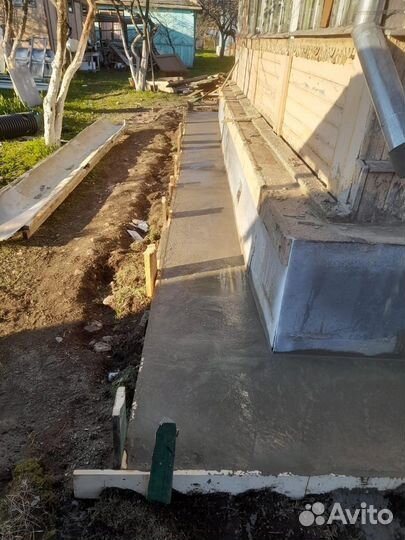 Бригада строителей