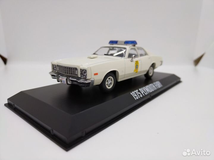 1/43 Plymouth Fury '75 Smokey and the. Greenligh