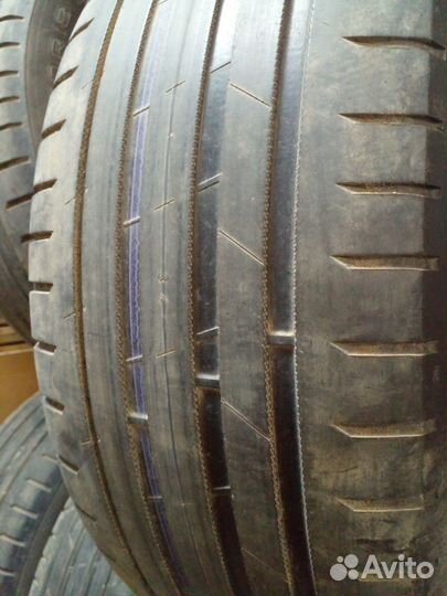 Nokian Tyres Hakka Black 2 SUV 235/60 R18