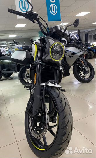 Городской мотоцикл 300CL-X (ABS)