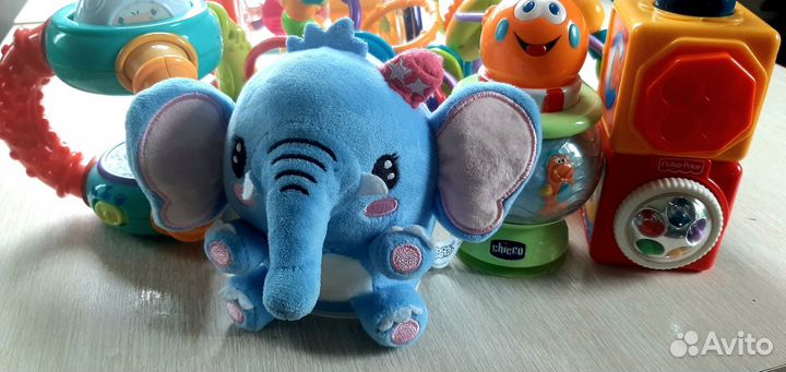 Развивающие игрушки пакетом