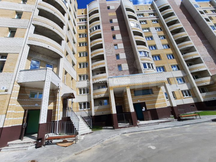 2-к. квартира, 88 м², 3/9 эт.