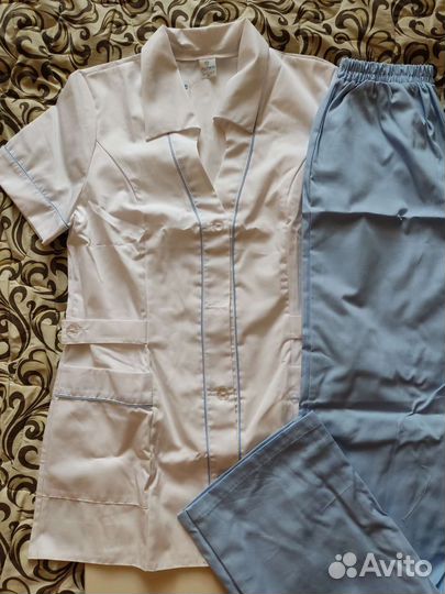 Медицинский костюм новый, с пилоткой