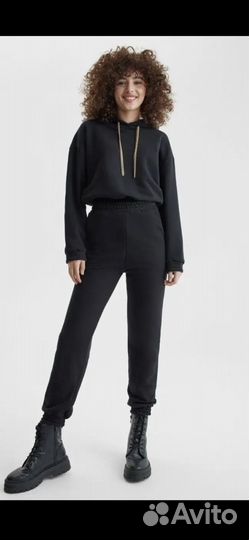 Спортивный костюм женский 42
