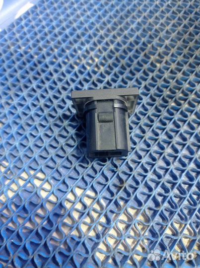 Кнопка обогрева переднего стекла Ford Focus 2