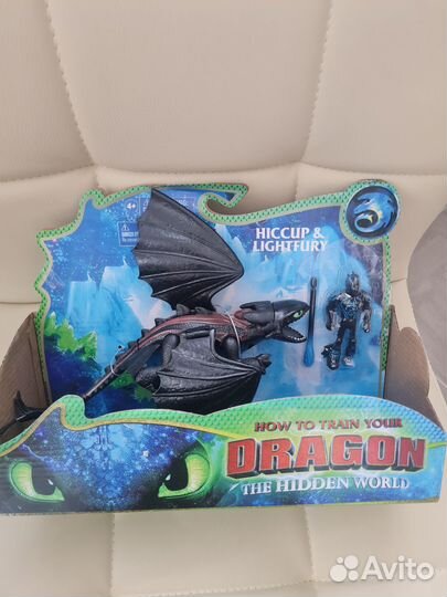 Дракон беззубик пластик мягкий