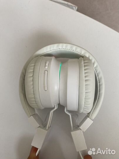 Беспроводные наушники dexp