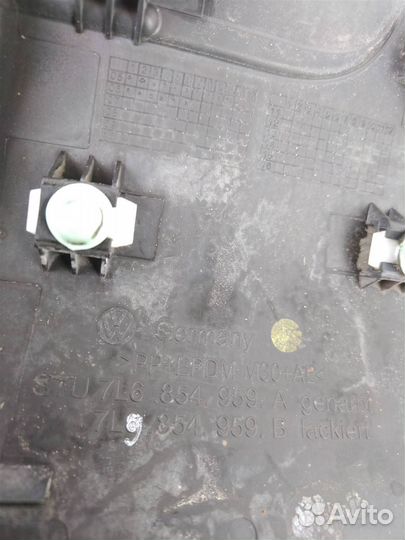 Молдинг переднего левого крыла фольксваген туарег