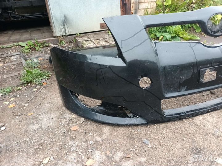 Toyota auris капот