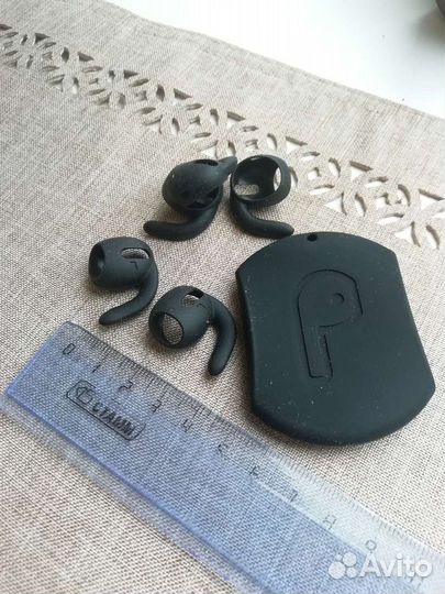 Чехол и держатели для беспроводных наушников