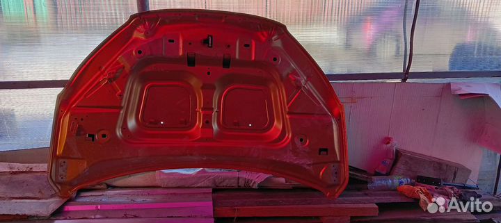 Капот LADA x-ray cross