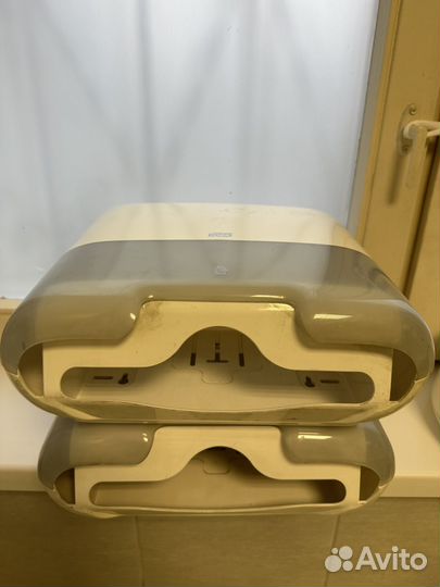 Диспенсер для бумажных полотенец Tork h3