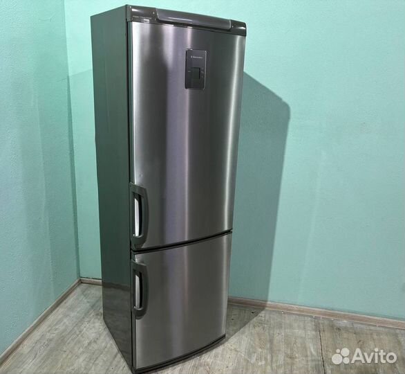 Холодильник Electrolux by