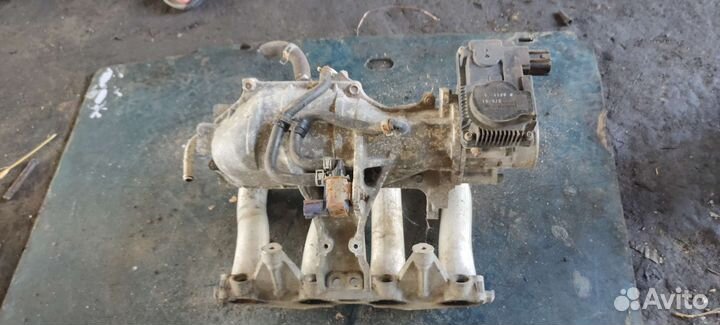 Впускной коллектор Nissan Almera N16