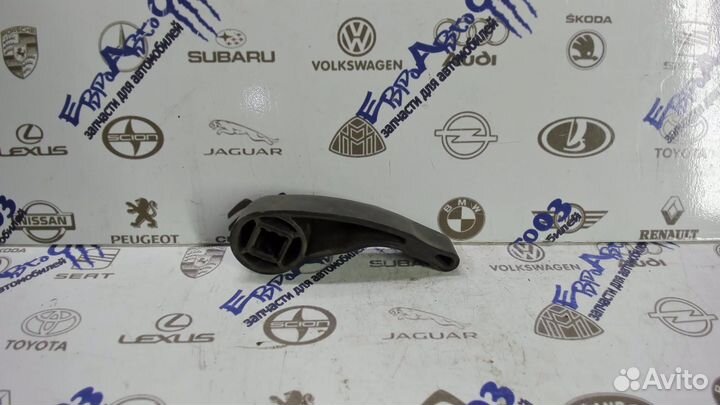 Ручка открывания капота Renault Sandero 2009-2014