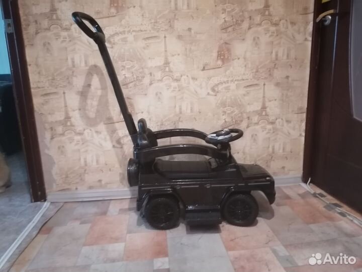 Детская машинка с ручкой