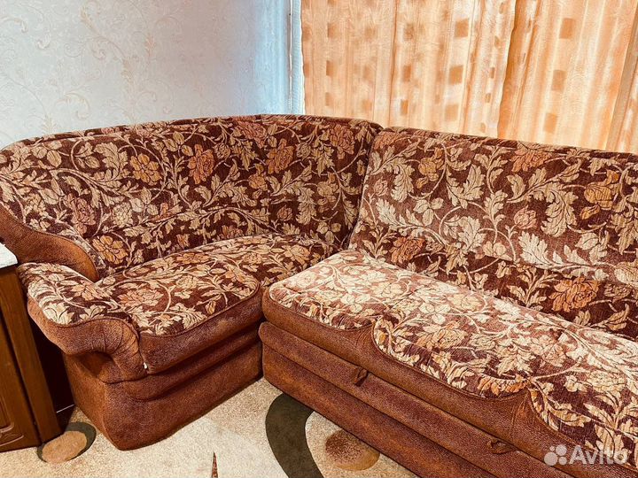 Угловой диван