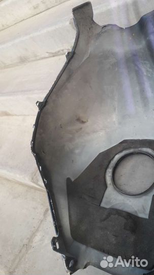 Пластик на honda CBR1000RR -2004накладка бензобака