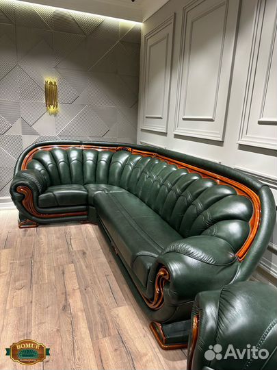 Угловой диван из натуральной кожи 