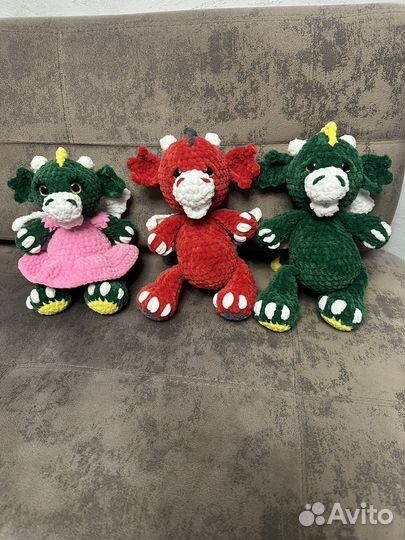 Дракон из плюшевой пряжи