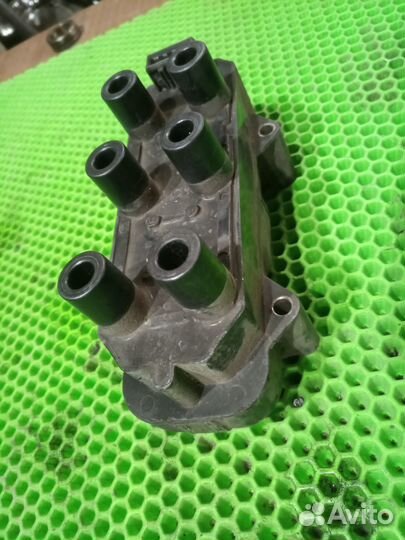 Катушка зажигания Opel Omega B X25XE X30XE