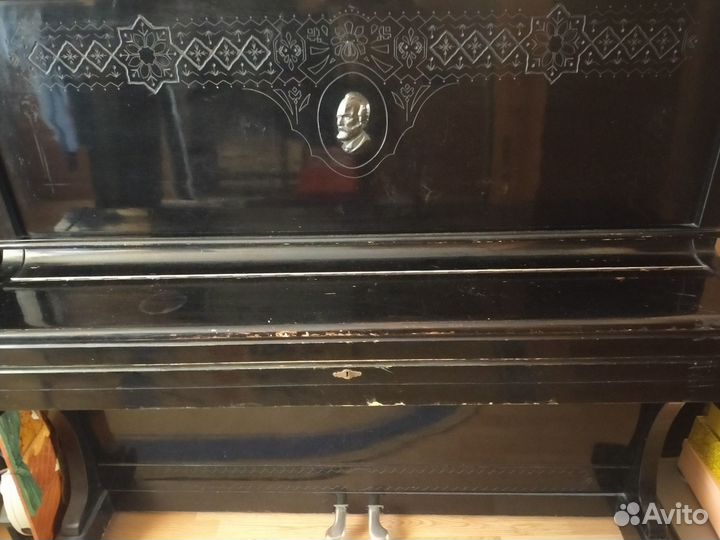 Отдам пианино в добрые руки