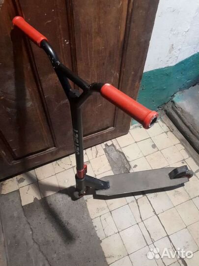 Трюковой самокат