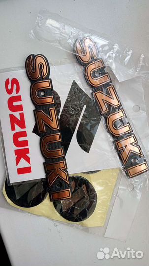 Suzuki наклейки