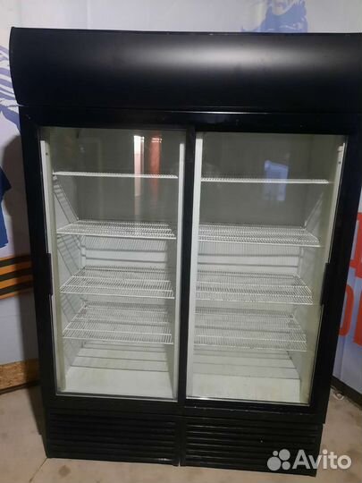 Холодильная витрина бу