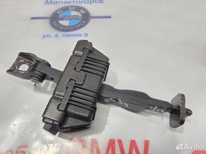 Ограничитель двери передний Bmw X5 E53 M54B30 2006
